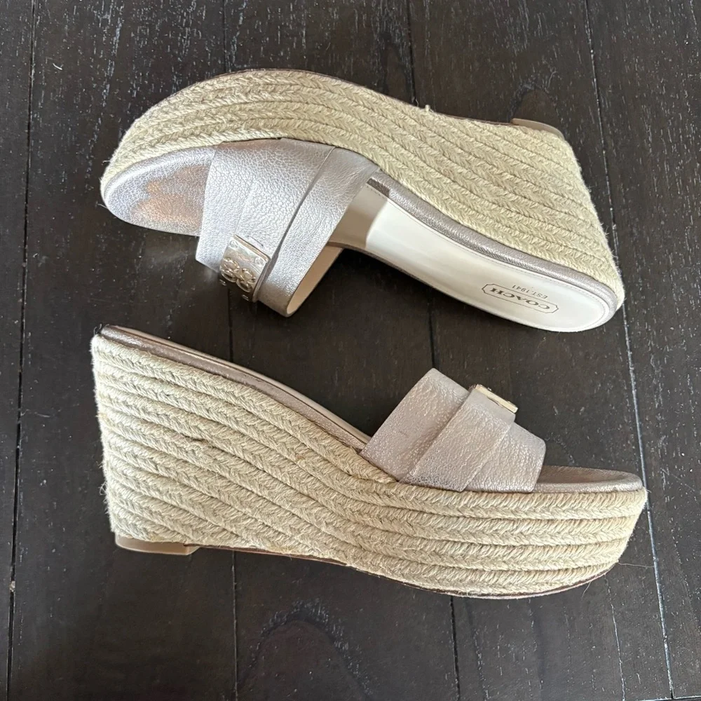 Coach Christie Gold Espadrille Wedge‎ Platform Sandals Leather Metallic Size 8.5